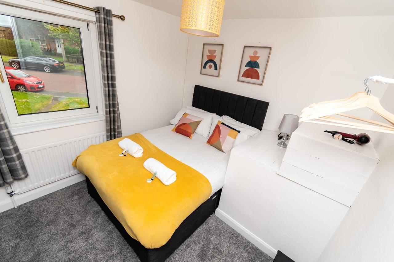 Greenbourne - 4 Bedrooms Sleeps 8 Free Parking เกทส์เฮด ภายนอก รูปภาพ